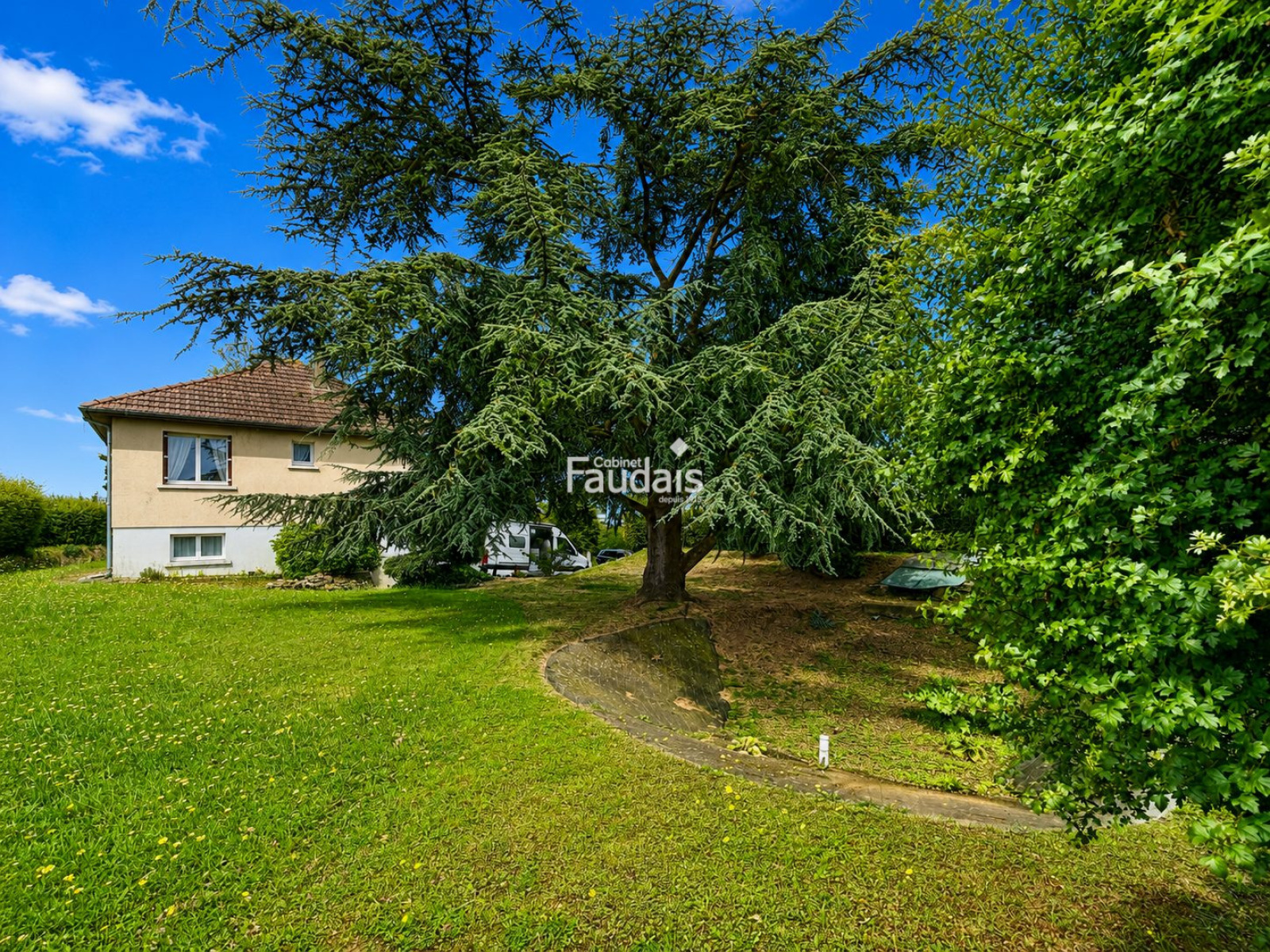 Maison 6 pièces 90 m² · à Carentan-les-Marais · 90 m² · 203 000 €